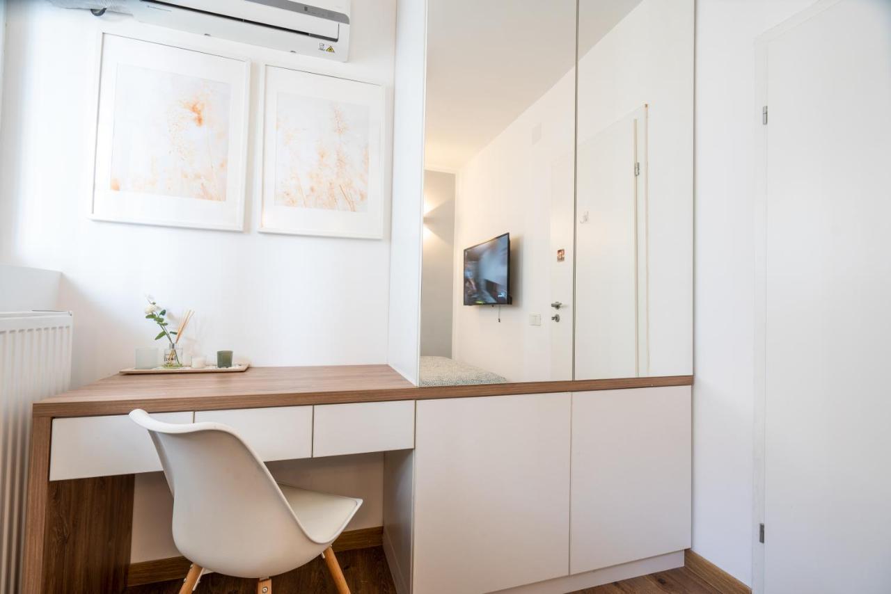 Cozy Design Apartament In Magheru ブカレスト エクステリア 写真