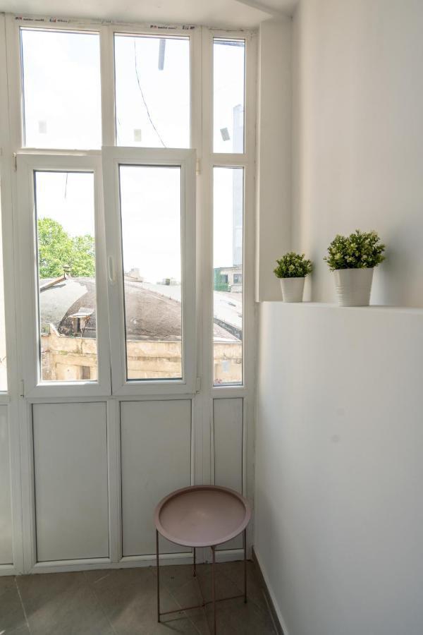 Cozy Design Apartament In Magheru ブカレスト エクステリア 写真